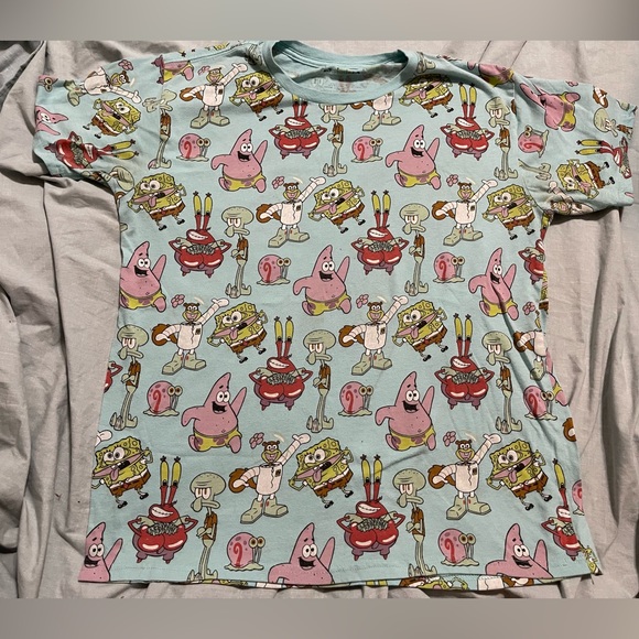 SpongeBob character kids shirt size M